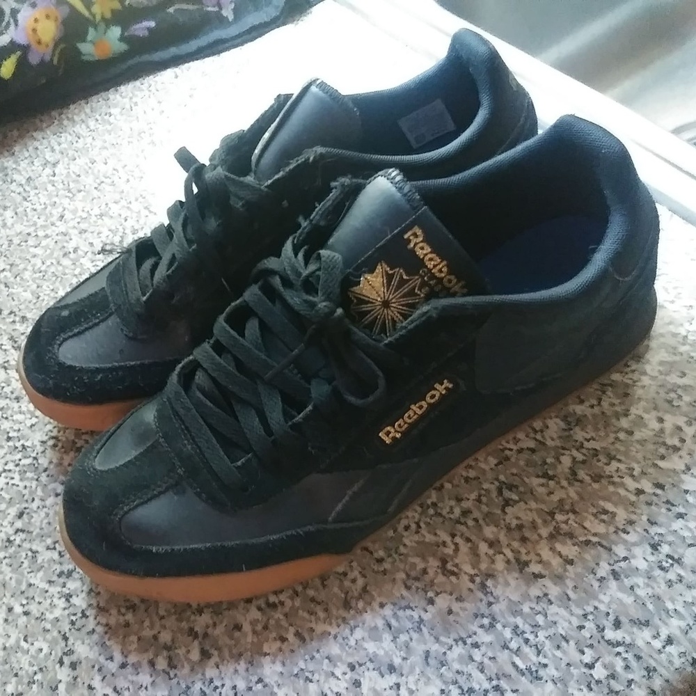 Reebok Classic Rayen Black/Gold gum sole